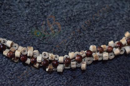 Interlacing tulsi with red sandalwood beads kanthi mala