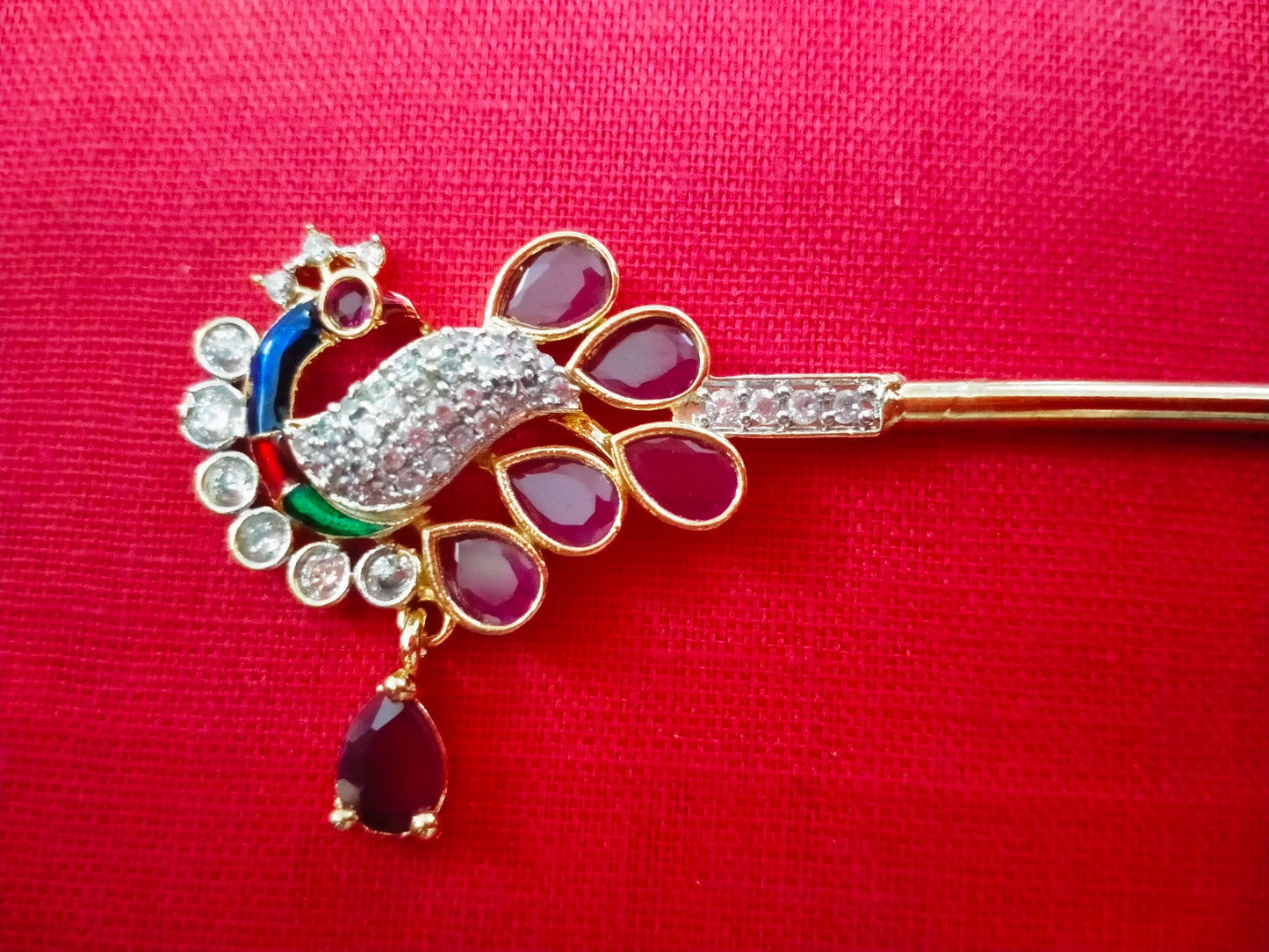 Stylised peacock in pink & white artificial stone flute -Flute length- 13.72 cm