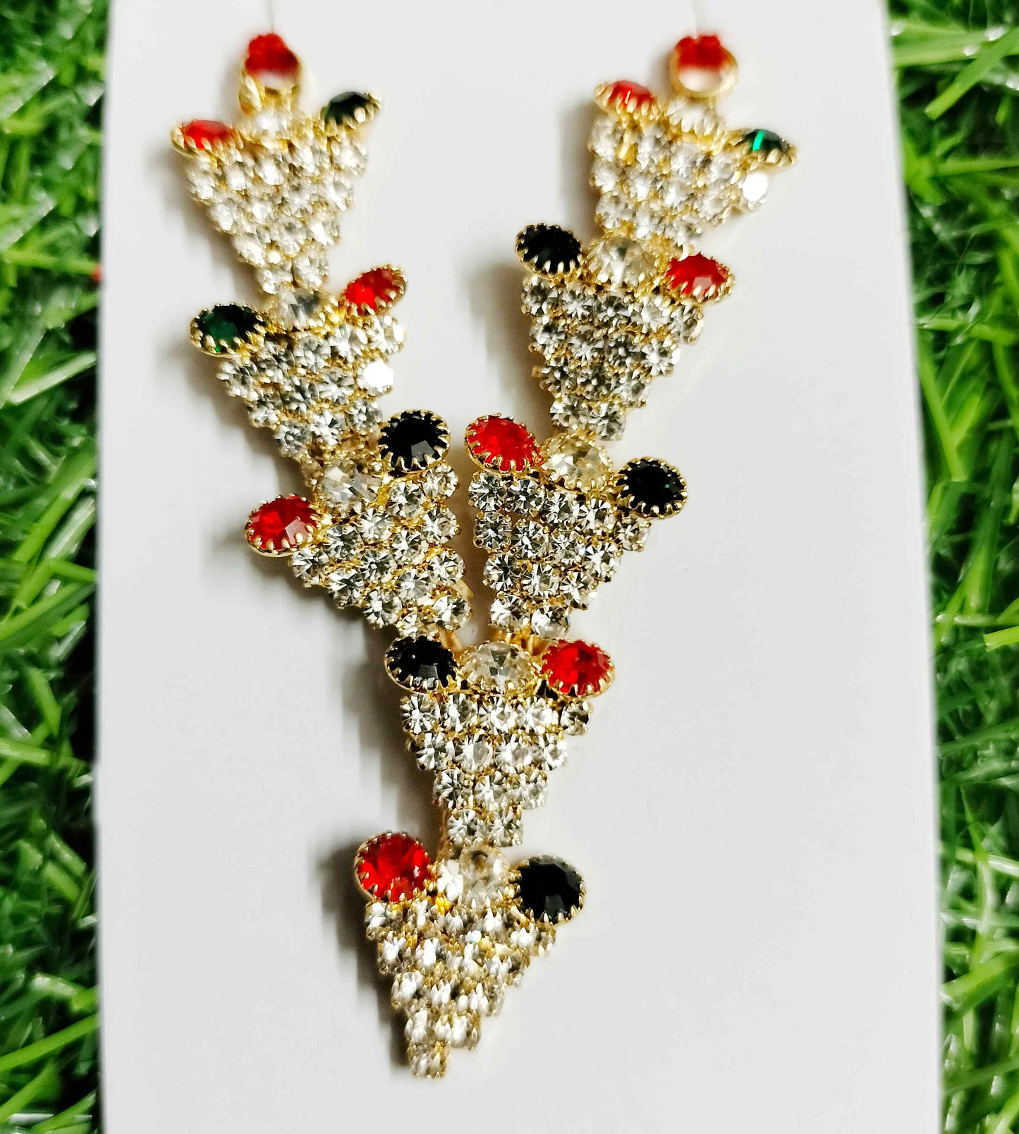 Stone Triangles Chain Mala – Elegant Deity Jewelry