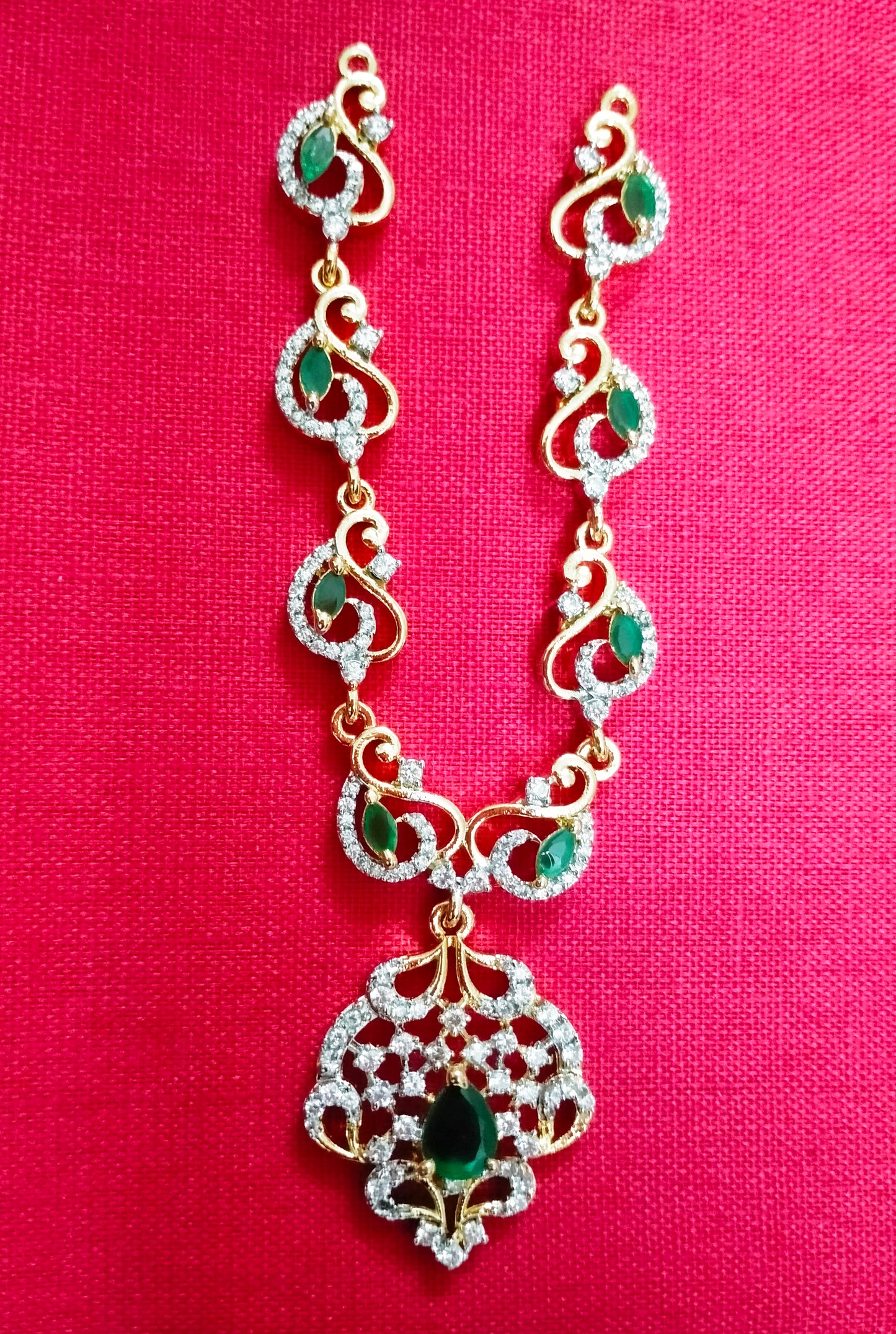Flora Design Artificial Stone Mala – Deity Necklace