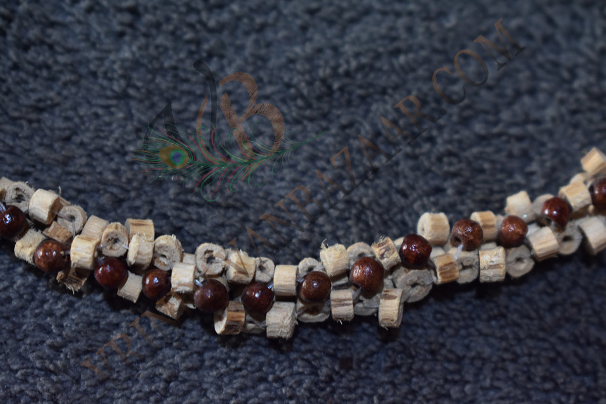 Interlacing tulsi with red sandalwood beads kanthi mala