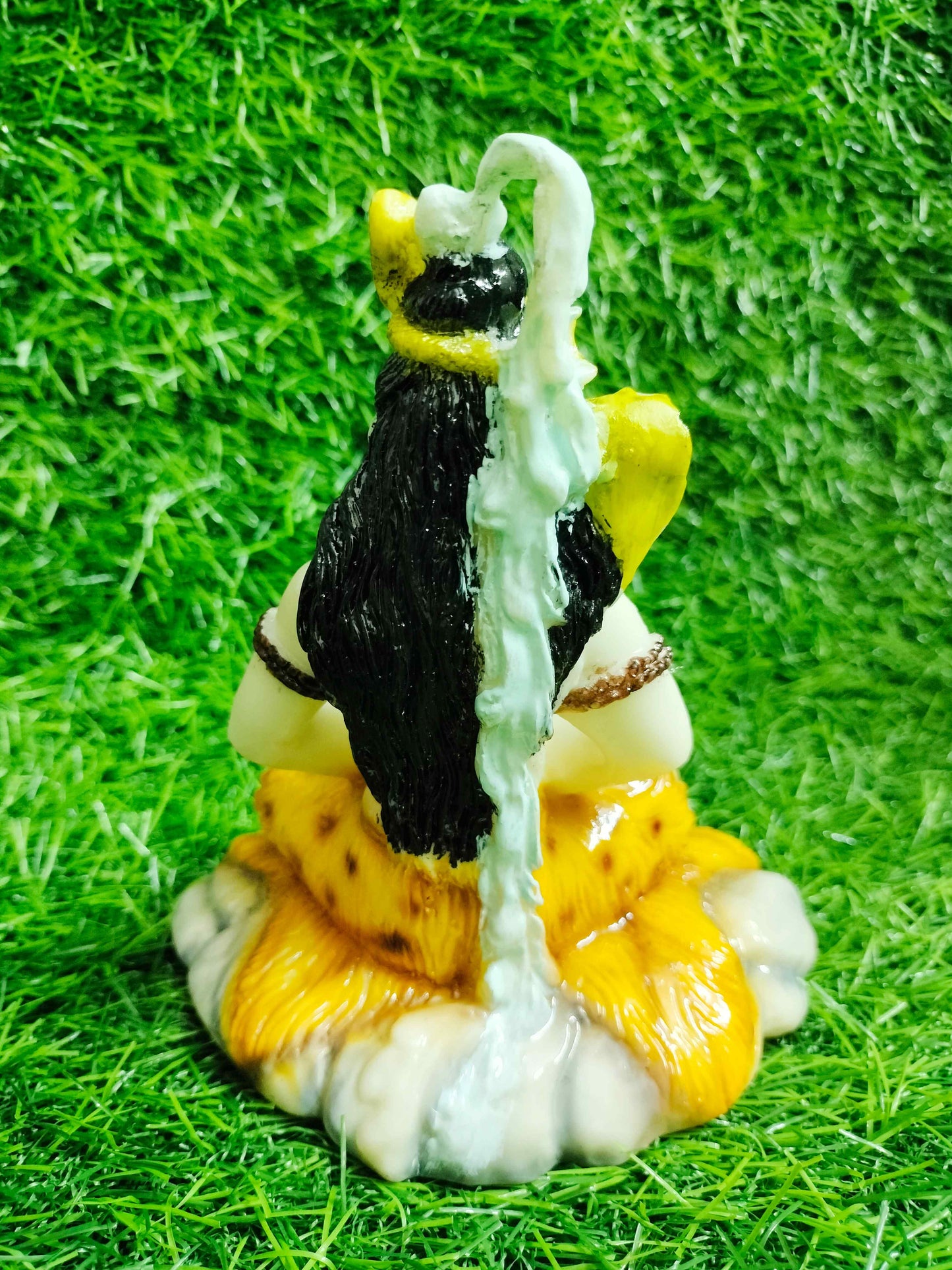 Shiv meditating resin statue