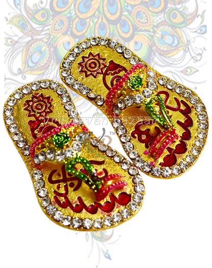 Traditional designed slippers for home deities; Size: 4 cm