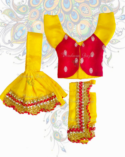 Simple Gaur Nitai dress with golden lace