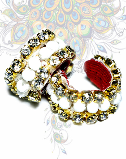 White beads with stone stone kangan