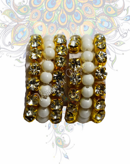 White beads with stone stone kangan