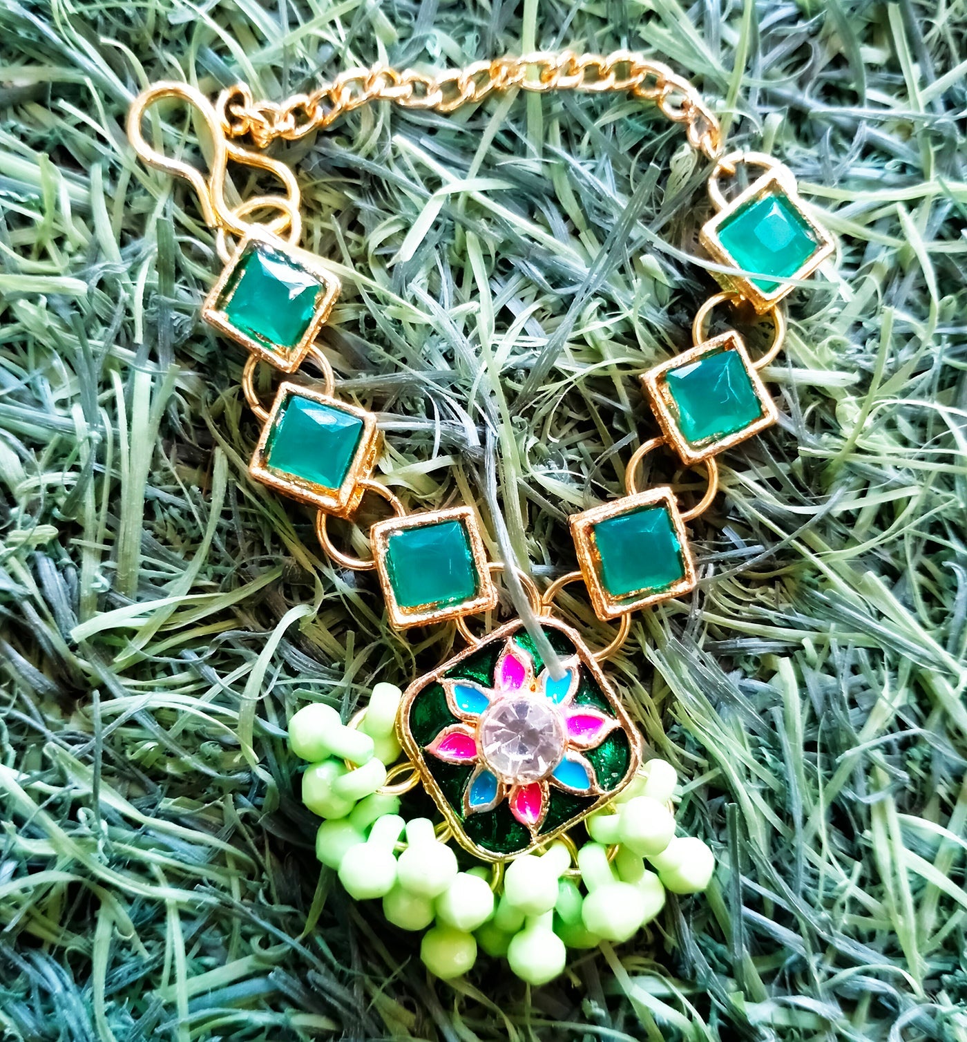 Meena kundan pendent with flower design